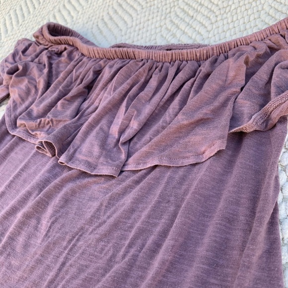AEO Off-the-Shoulder Ruffle Top - Picture 3 of 4